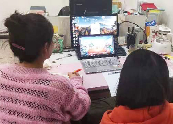 护理学院组织学生观看“学习二十大 永远跟党走 奋进新征程”主题云团课